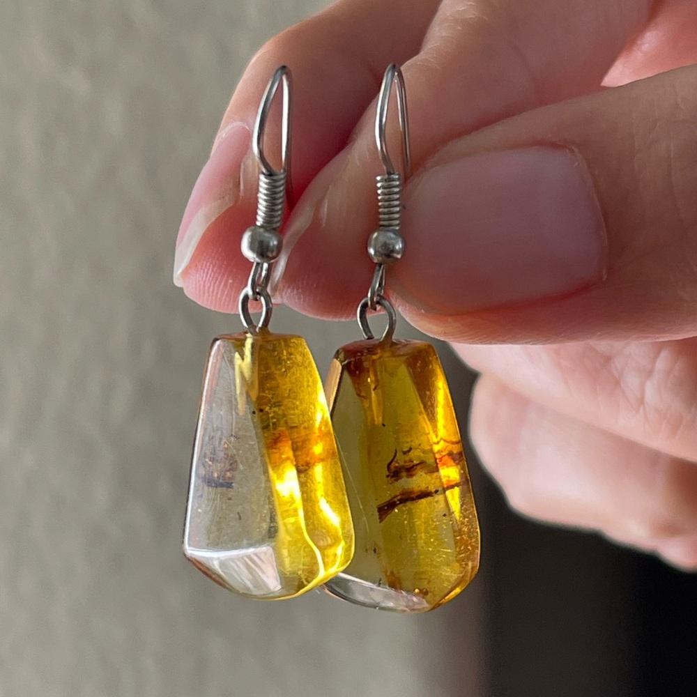 Natural honey amber silver drop earrings - Picture 2 of 6